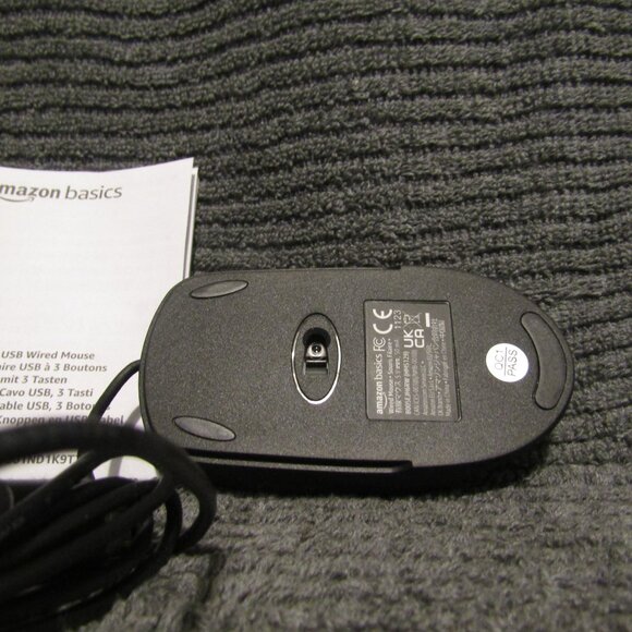 amazon basics 3 - button usb wired computer mouse - Picture 5 of 6
